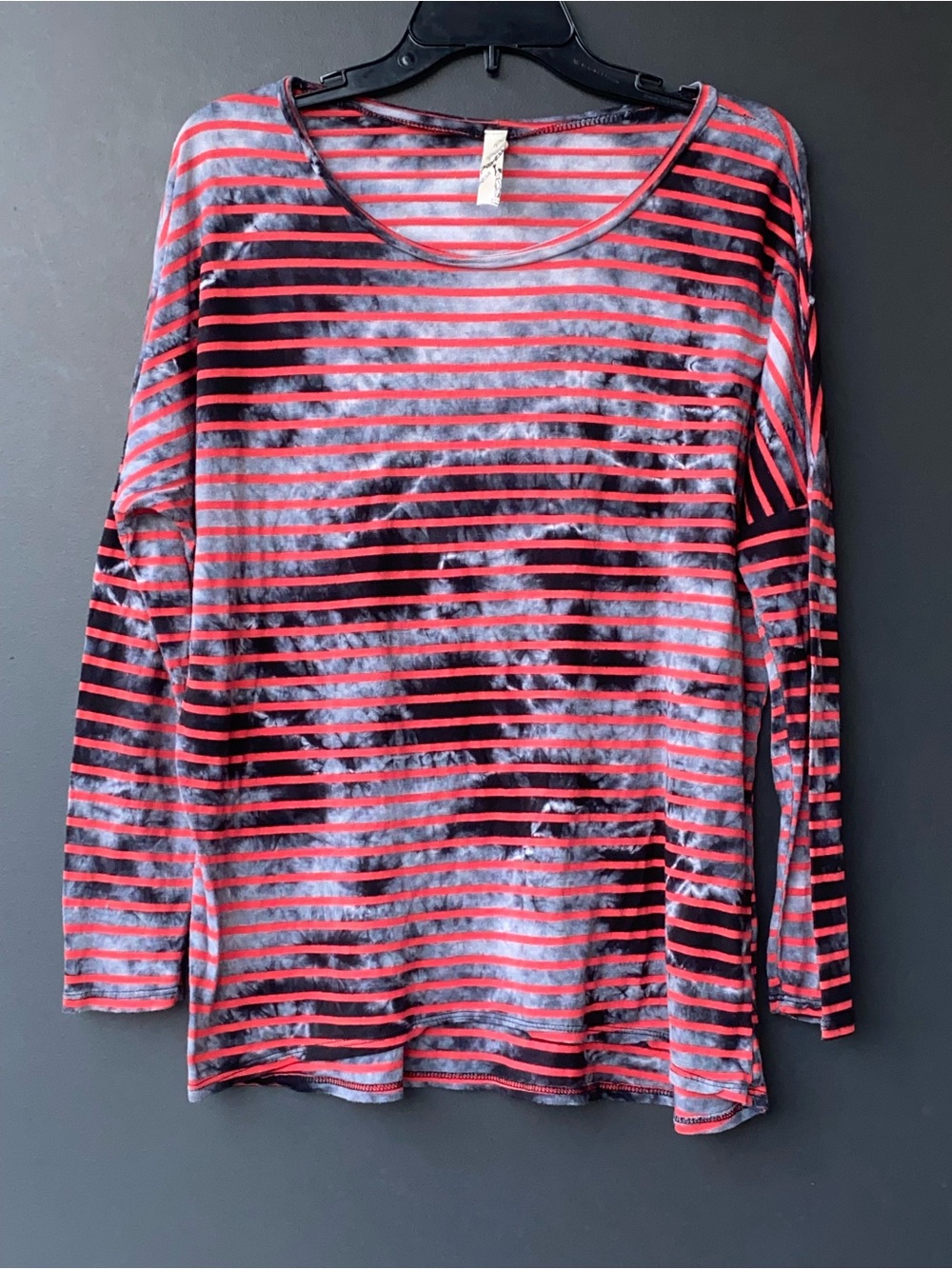 Promesa Coral and Black Striped Tie-Dye Long Sleeve Top